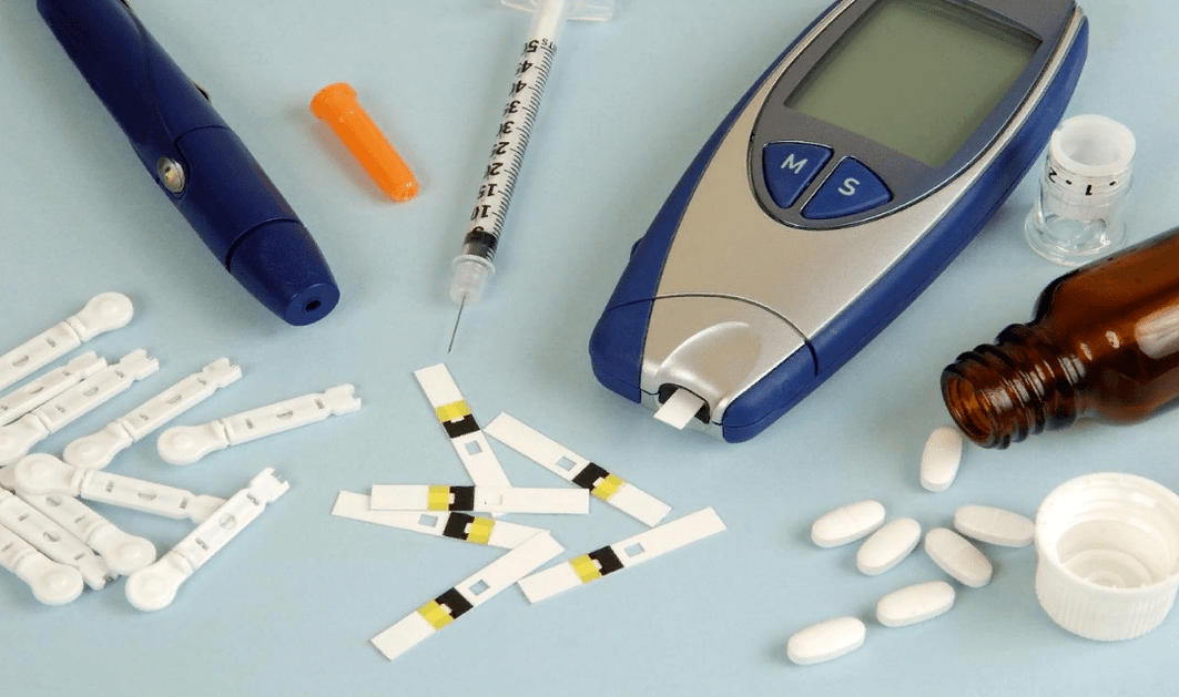 Diabetes mellitus je kronična sistemska bolezen